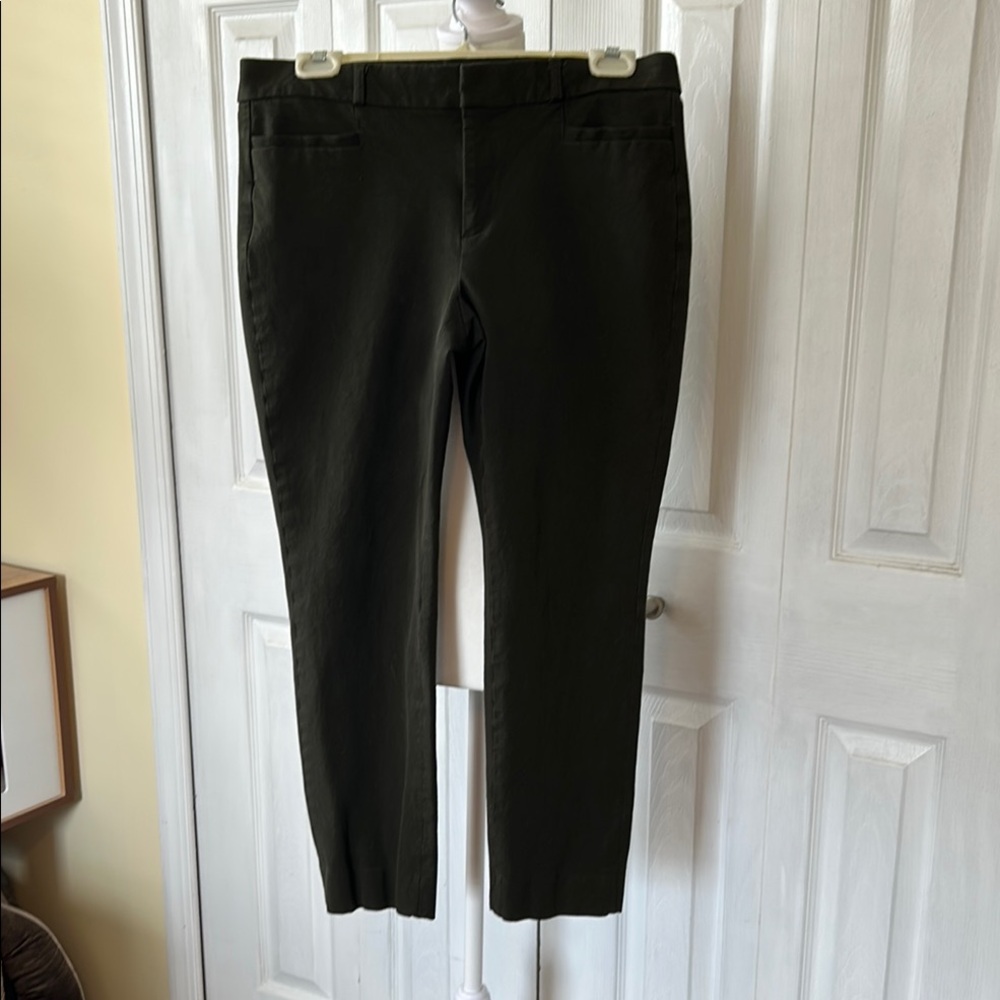 Banana Republic Women's Dark Green Cropped Pants